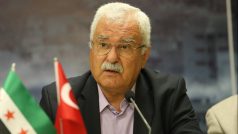 Představitel syrské opozice George Sabra