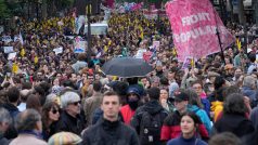 Francouzi v Paříži protestovali proti vzestupu krajní pravice