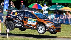 Posádka Dominik Stříteský a Jiří Hovorka s vozem Škoda Fabia RS Rally2