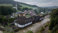 Následky rozbouřené Černé Opavy ve Vrbně pod Pradědem v místní části Mnichov