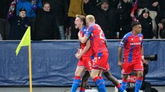 Fotbalisté Viktorie Plzeň slaví gól do sítě Anderlechtu