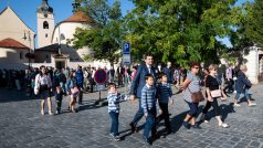 Přichází nejen poutníci, ale i politici s rodinami, například Petr Hladík