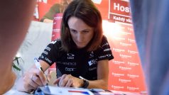 Martina Sáblíková při autogramiádě sportovců cyklu Olympijský rok