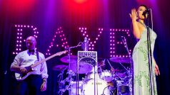 Hudební festival Metronome Prague po třech dnech v sobotu uzavřela britská zpěvačka Raye, která zaujala svým hlasovým rozsahem a dramatickým projevem tisíce návštěvníků