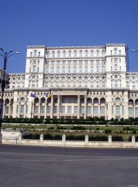Lidový palác v Bukurešti - sídlo parlamentu (třetí největší stavba světa)