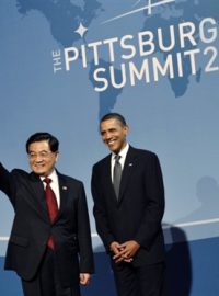 Summit G20 v Pittsburghu. Americký prezident Barack Obama s čínským prezidentem Chu Ťin-tchaem