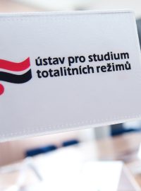 Ústav pro studium totalitních režimů