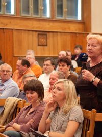 Volební diskuze s Martinem Veselovským v Muzeum Hradec Králové 20.4.2010