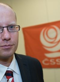 Předseda ČSSD Bohuslav Sobotka na tiskové konferenci po zasedání ústředního výkonného výboru strany