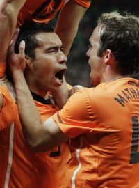 Nizozemští fotbalisté oslavují postup do finále MS