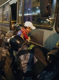 Moskevská policie zadržela 800 lidí ve snaze předejít etnickým střetům