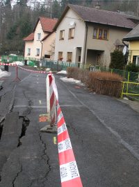 odstraňování havárie způsobené vysokou vodou