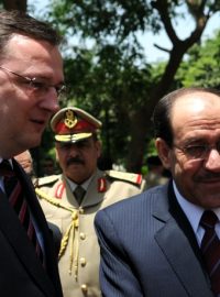 Premiér Petr Nečas se v Bagdádu sešel se svým iráckým protějškem Núrím Málikím (vpravo).