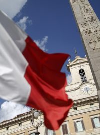 Itálie napjatě čeká na výsledky klíčového hlasování o státním závěrečném účtu za rok 2010