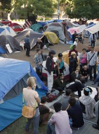 Demonstranti z hnutí Occupy LA se připravují na policejní zátah