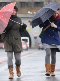 Meteorologové očekávají v neděli extrémně silný vítr