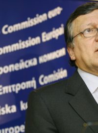 Předseda Evropské komise José Manuel Barroso oznámil, že proti Maďarsku budou vedeny právní kroky