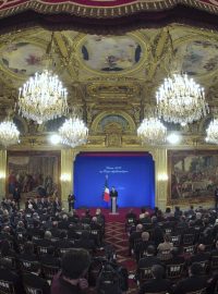 Francouzský prezident Nicolas Sarkozy na setkání s velvyslanci v Elysejském paláci