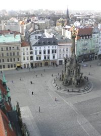 Olomoucká radnice - pohled z věže na Horní náměstí