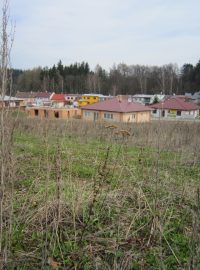 V Heleníně - místní části Jihlavy - se ceny parcel pohybují od patnácti set do devatenácti set korun za metr čtvereční.