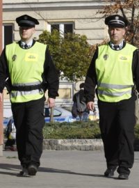 V Břeclavi se po přepadení patnáctiletého chlapce třemi neznámými muži zvýšila hlídková činnost strážníků a republikové policie