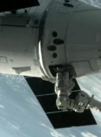 Americká kosmická loď Dragon společnosti SpaceX