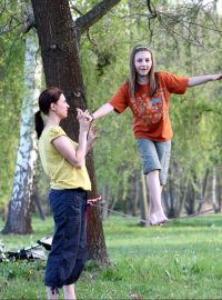 Slacklining (ilustrační foto)