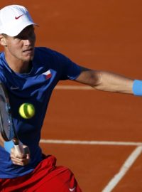 Tomáš Berdych nakonec Juana Monaka udolal. Davis Cup, semifinále, 2012