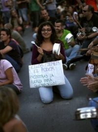 Ve Španělsku vyšli do ulic stovky lidí, nejen v Madridu ale také například v Málaze