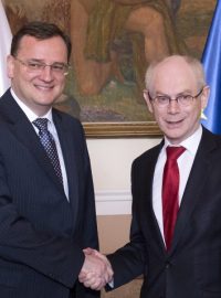 Premiér ČR Petr Nečas a prezident EU Herman Van Rompuy na setkání v Praze