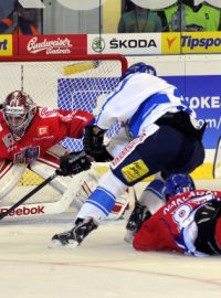 Jakub Kovář (vpravo) je jedním z kandidátů na post brankářské jedničky pro MS