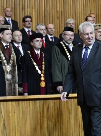 Prezident Miloš Zeman jmenoval v pražském Karolinu nové vysokoškolské profesory