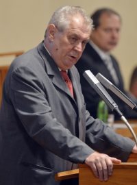 Prezident Miloš Zeman vystoupil na 11. schůzi Senátu