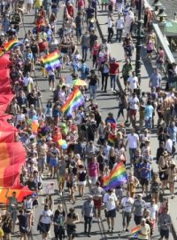 Centrem Prahy už potřetí prošel pochod hrdosti homosexuálů Prague Pride