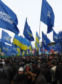 Provládní demonstranti v centru Kyjeva