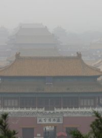 Peking - smog nad Zakázaným městem