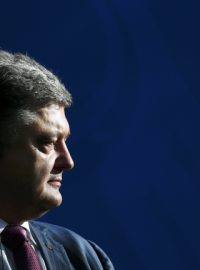 Petro Porošenko by po složení prezidentského slibu měl představit svůj mírový plán