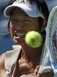 Japonská tenistka Kimiko Dateová-Krummová zažívá v New Yorku ve 43 letech dobrý turnaj