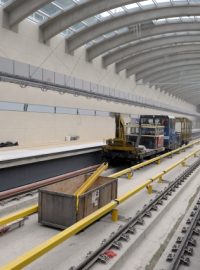 Stavba nových stanic metra linky A. Na snímku stanice Nemocnice Motol