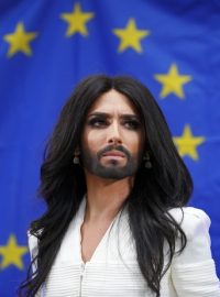 Rakouská zpěvačka Conchita Wurst vystoupila v Bruselu před Evropským parlamentem