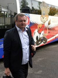 Trenér Pavel Vrba před odletem do Turecka