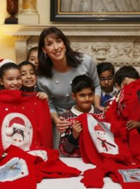 Samantha Cameronová, manželka britského premiéra, na charitativní akci Christmas Jumper Jumble