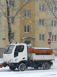 Silničáři mají v terénu často veškerou techniku