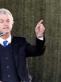 Příznivce Pegidy podpořil v Drážďanech řekl šéf nizozemské krajně pravicové Strany pro svobodu Geert Wilders