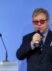 Elton John na návštěvě Ukrajiny