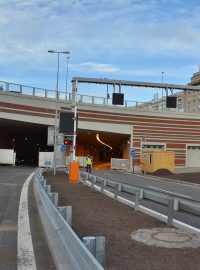 Tunel Blanka, vjezd z Břevnova, napojení na Strahovský tunel