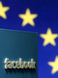 Facebookem a dalšími sítěmi se dlouhodobě zabývá Evropská komise
