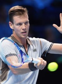 Tenista Tomáš Berdych je stále ve hře o postup do semifinále Turnaje mistrů