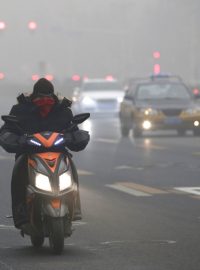 Čínské hlavní město Peking zahalil v těchto dnech rekordní smog