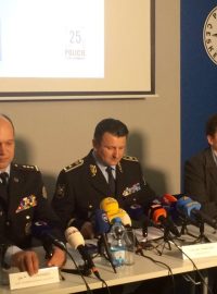 Zleva první náměstek policejního prezidenta Martin Vondrášek a policejní prezident Tomáš Tuhý